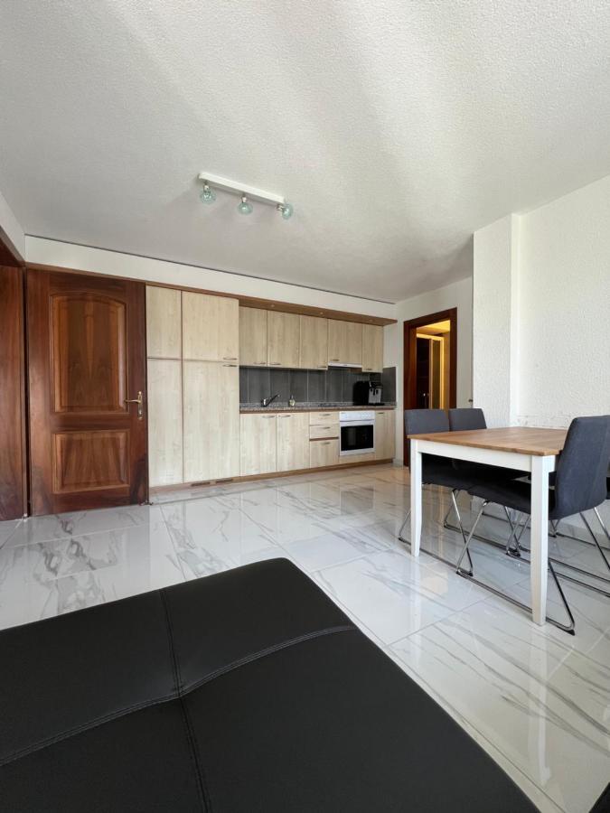 Tiny Apartment With Amazing View, Garden & Terras Schattdorf Esterno foto