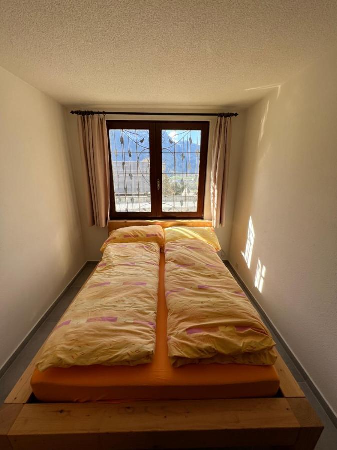 Tiny Apartment With Amazing View, Garden & Terras Schattdorf Esterno foto