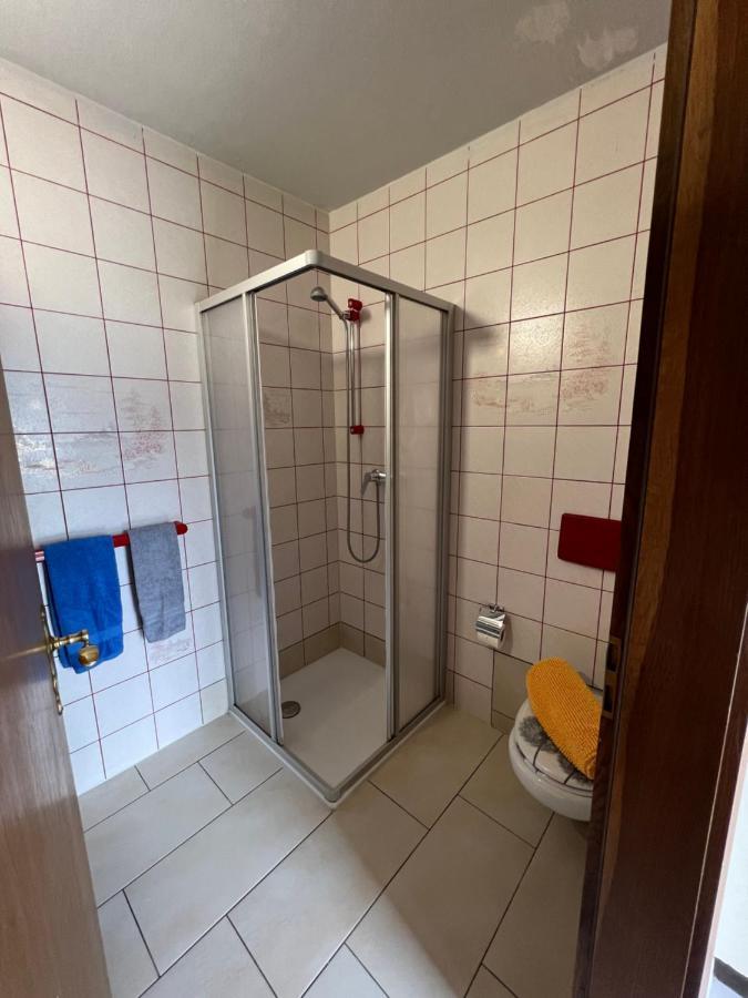 Tiny Apartment With Amazing View, Garden & Terras Schattdorf Esterno foto